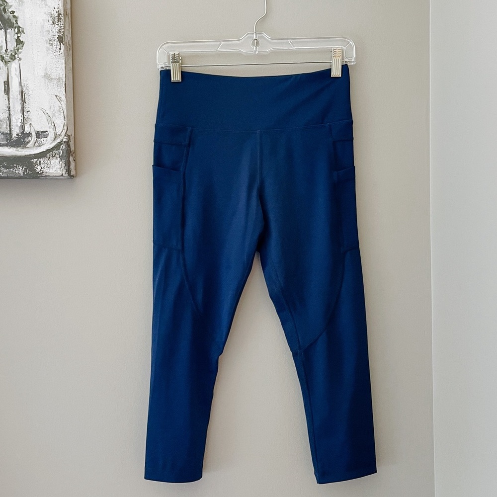 Zyia Capri Leggings